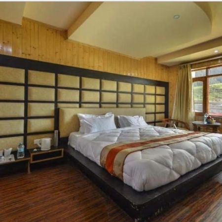 Hotel Sheen ศรีนาการ์ ภายนอก รูปภาพ