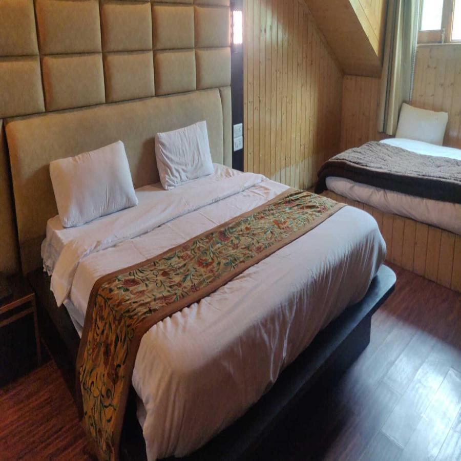 Hotel Sheen ศรีนาการ์ ภายนอก รูปภาพ